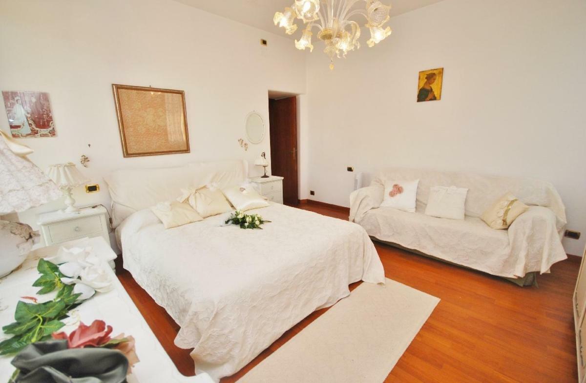 Raffinato Attico Vicino Al Mare Con Solarium Lido Di Camaiore Ngoại thất bức ảnh