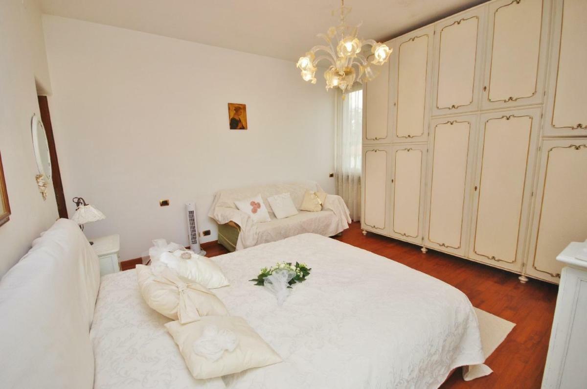 Raffinato Attico Vicino Al Mare Con Solarium Lido Di Camaiore Ngoại thất bức ảnh