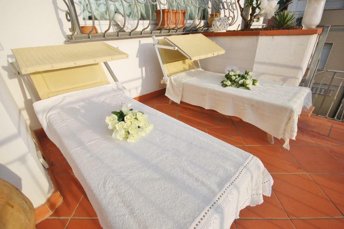 Raffinato Attico Vicino Al Mare Con Solarium Lido Di Camaiore Ngoại thất bức ảnh