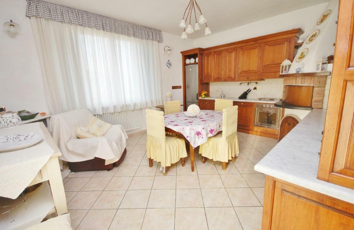Raffinato Attico Vicino Al Mare Con Solarium Lido Di Camaiore Ngoại thất bức ảnh