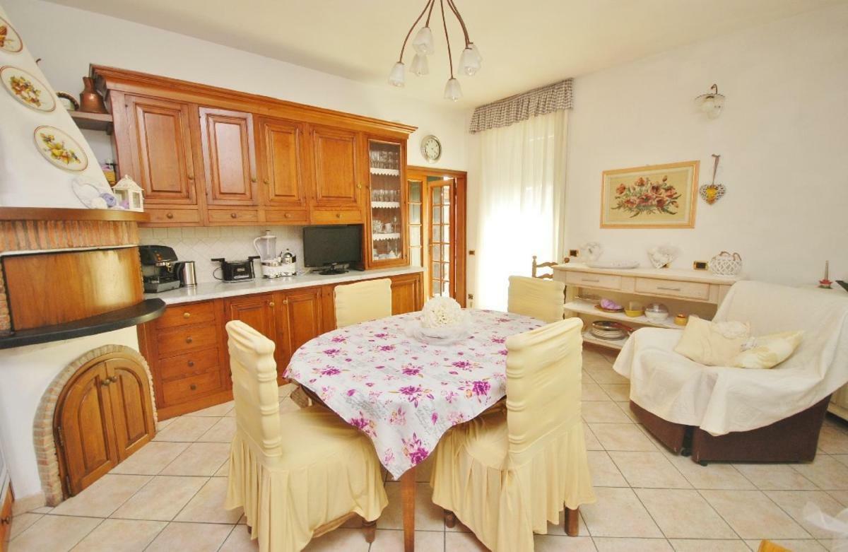Raffinato Attico Vicino Al Mare Con Solarium Lido Di Camaiore Ngoại thất bức ảnh